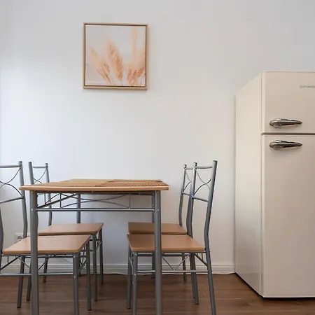 Cosy Nest - Apartment By Comfort Housing Falkensee Exterior foto